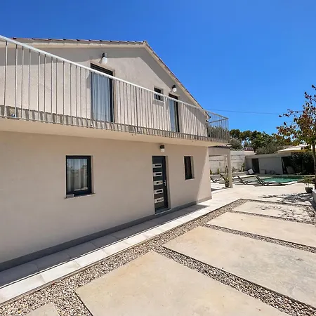 Villa Mediterranean Oasis Seaside With Pool