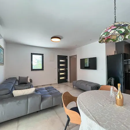 Mediterranean Oasis Seaside With Pool