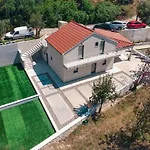 וילה Mediterranean Oasis Seaside With Pool