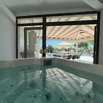 וילה Mediterranean Oasis Seaside With Pool