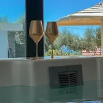 Mediterranean Oasis Seaside With Pool וילה *