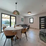 וילה Mediterranean Oasis Seaside With Pool *